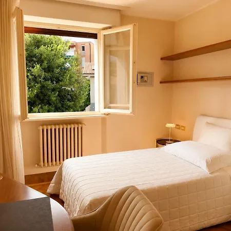 Luxury With Sauna, Ceiling Fresco, Jacuzzi And Elevator Villa Pesaro
