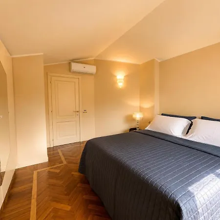 Villa Luxury With Sauna, Ceiling Fresco, Jacuzzi And Elevator *