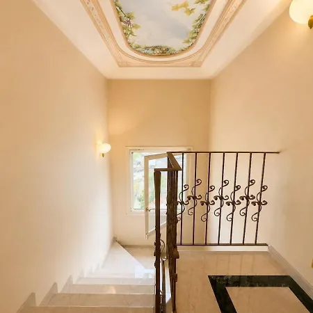 Luxury With Sauna, Ceiling Fresco, Jacuzzi And Elevator Villa Pesaro